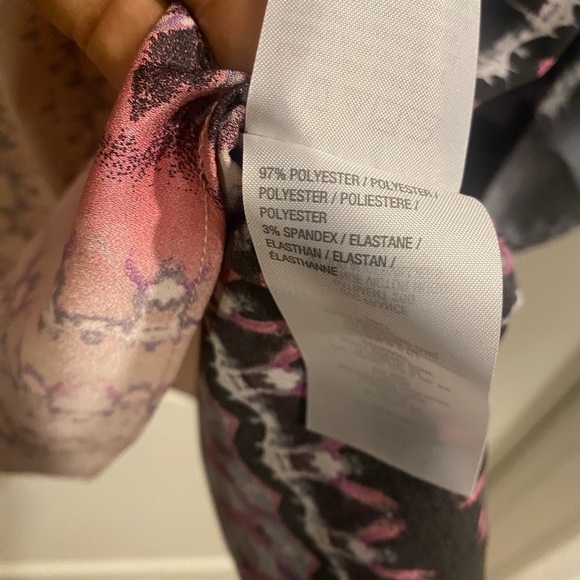 BOB MACKIE WEARABLE ART WOMEN’S TOP - Picture 5 of 6